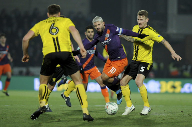 Sergio Aguero, Ben Turner, Kyle McFadzea, Anglický ligový pohár, Manchester City, Burton