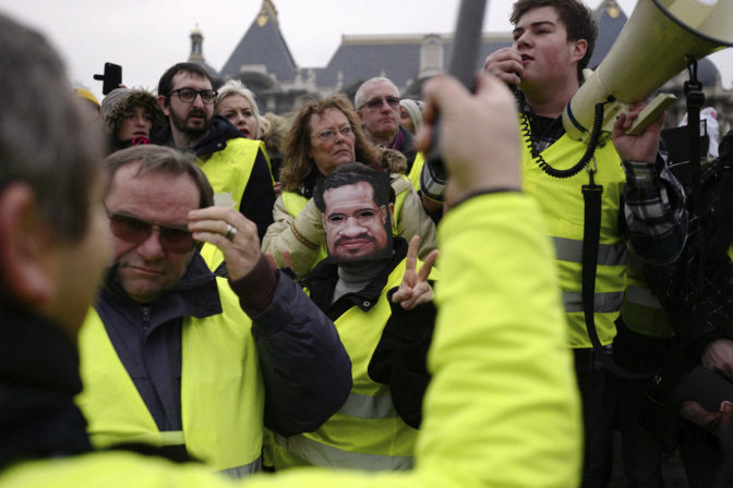 Protest, žlté vesty, Emmanuel Macron, Francúzsko