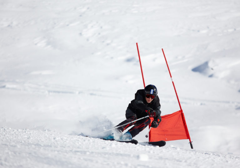 Lyžiar, slalom