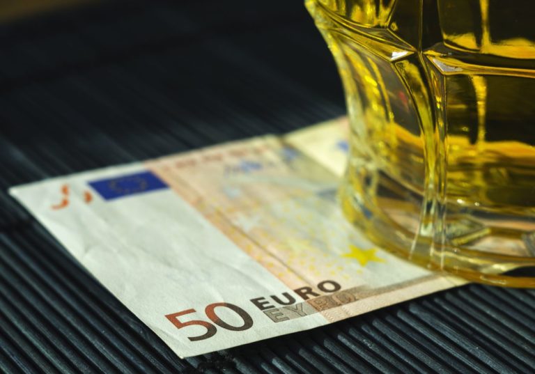 alkohol, peniaze