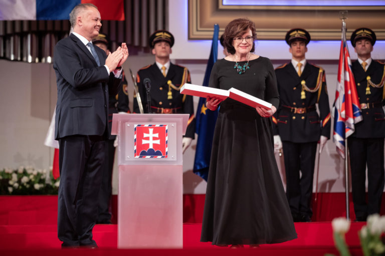 Andrej Kiska, udeľovanie štátneho vyznamenania