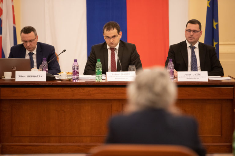 Tibor Bernaťák, Róbert Madej, Jozef Ježík, Daniela Švecová, Vypočúvanie kandidátov na ústavných sudcov