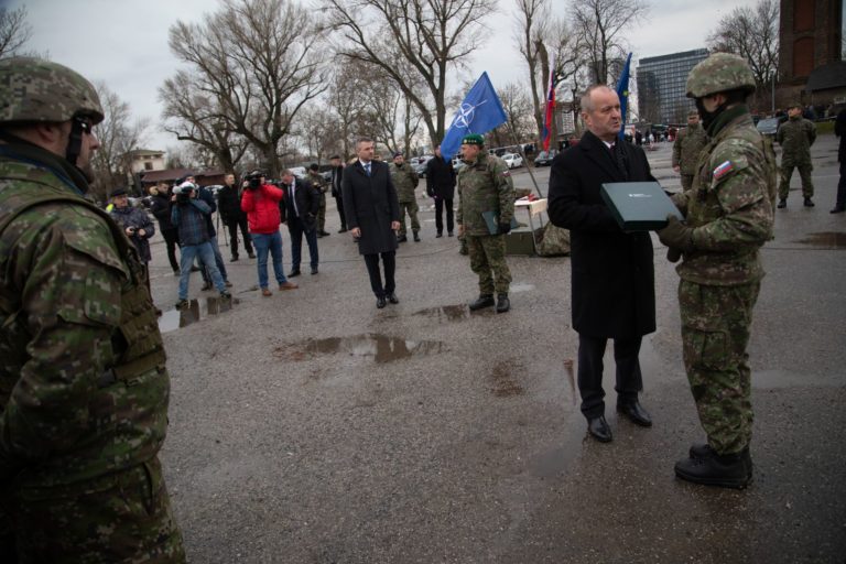 Vypálenie 20 novoročných delostreleckých sálv