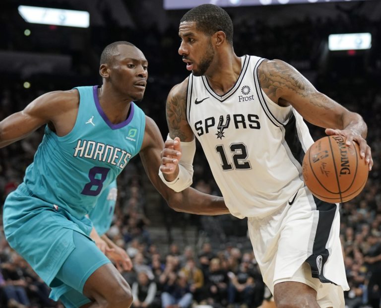 LaMarcus Aldridge, Bismack Biyombo