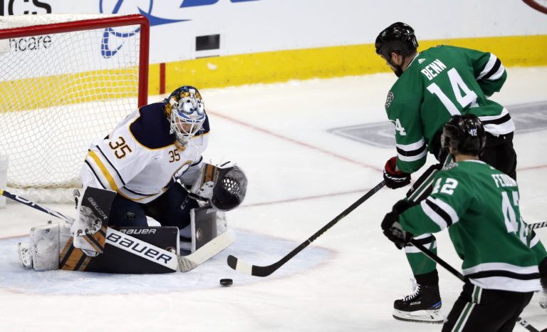 Linus Ullmark, Jamie Benn