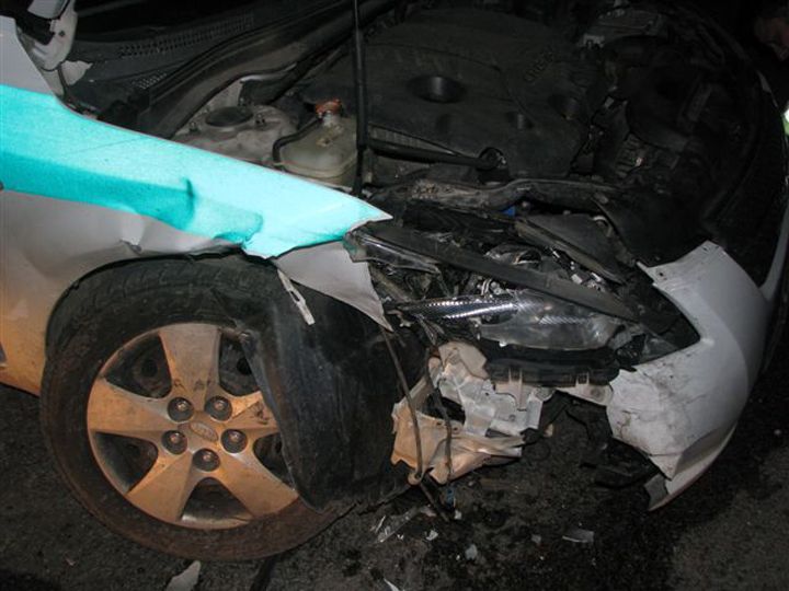 policajti, nehoda, policajné auto