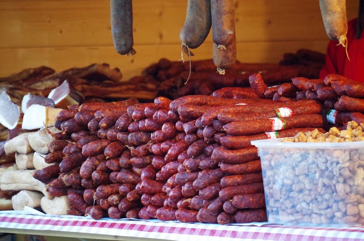 Sausage 2997505_1280.jpg