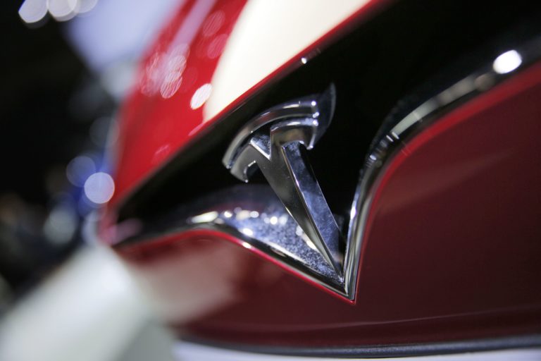 Tesla, logo