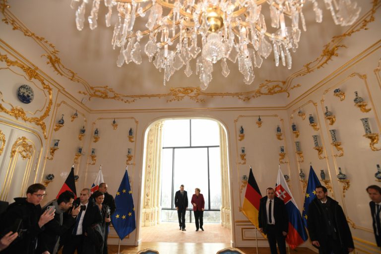 Angela Merkelová, Peter Pellegrini