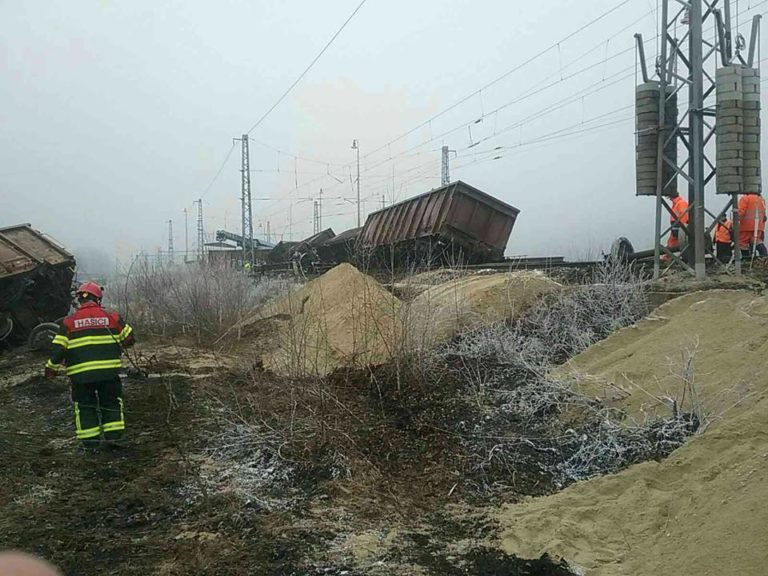 Vykoľajený vlak v Krompachoch