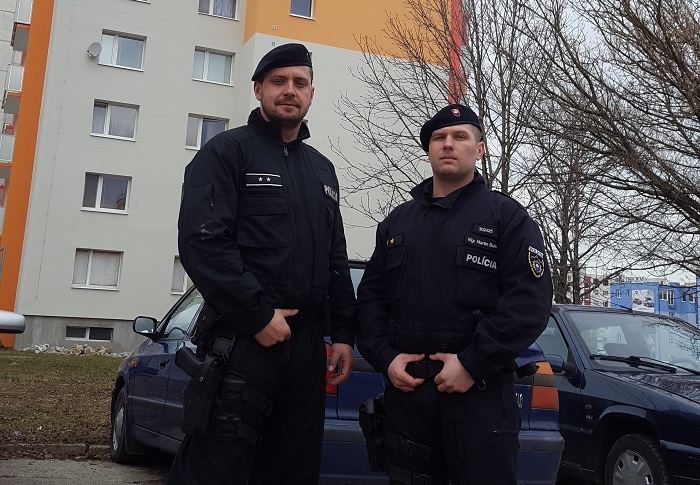 POLÍCIA: Zachránila život 32 ročnému mužovi