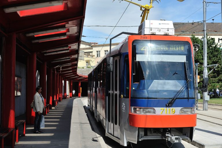 električka, Hlavná stanica, Bratislava