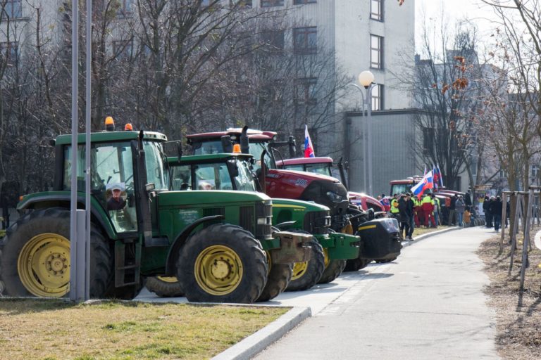 protest farmárov