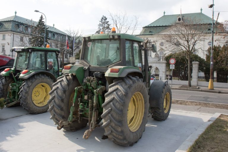 protest farmárov
