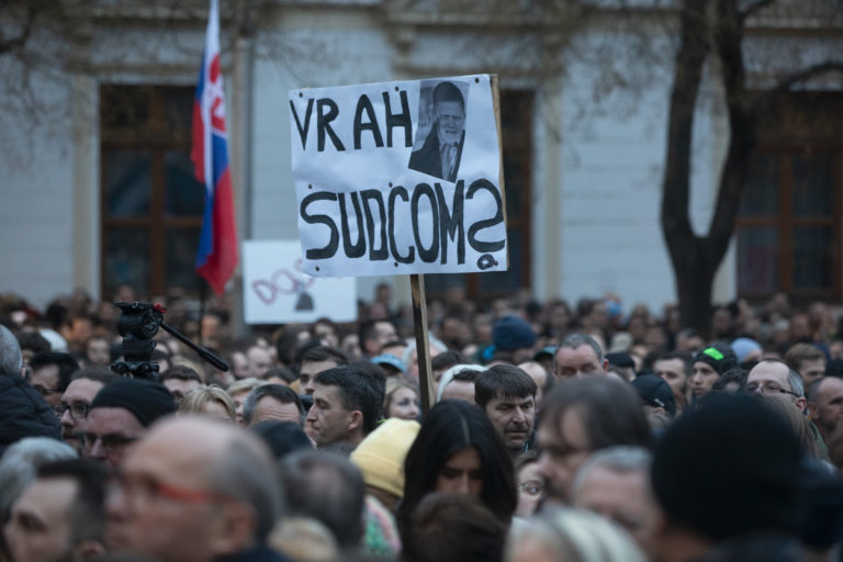 ZHROMAŽDENIE: Za slušné Slovensko v Bratislave