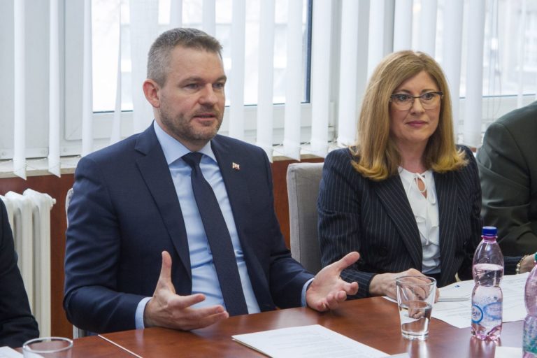 Peter Pellegrini, Gabriela Matečná