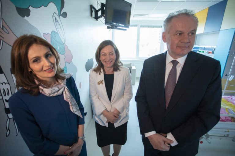 Andrea Kalavská, Andrej Kiska, NÚDCH