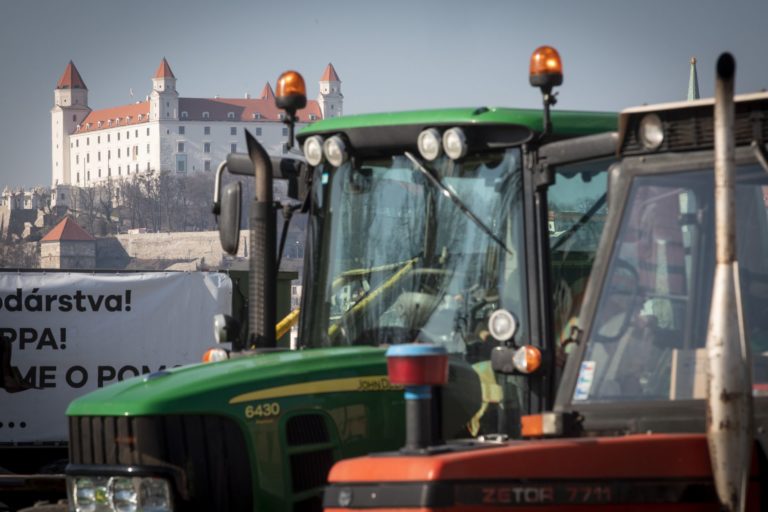 protest farmárov