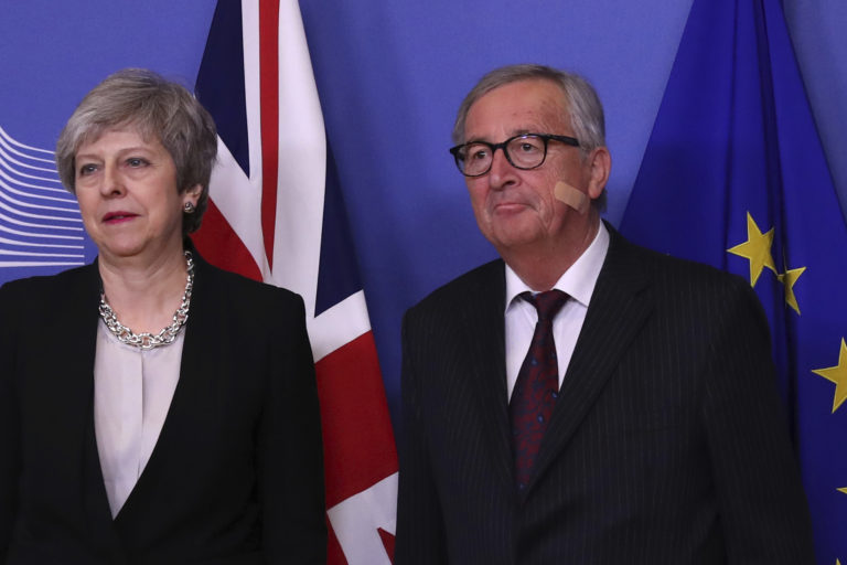 Theresa Mayová, Jean Claude Juncker