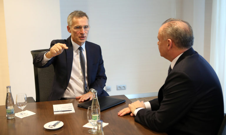 SUMMIT: Prezidentov krajín B9 a GT NATO