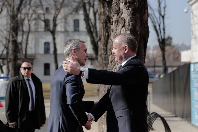 SUMMIT: Prezidentov krajín B9 a GT NATO