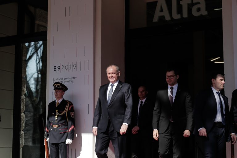 SUMMIT: Prezidentov krajín B9 a GT NATO