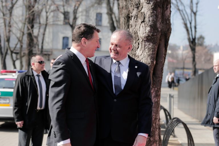 SUMMIT: Prezidentov krajín B9 a GT NATO