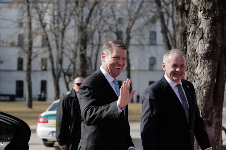 SUMMIT: Prezidentov krajín B9 a GT NATO