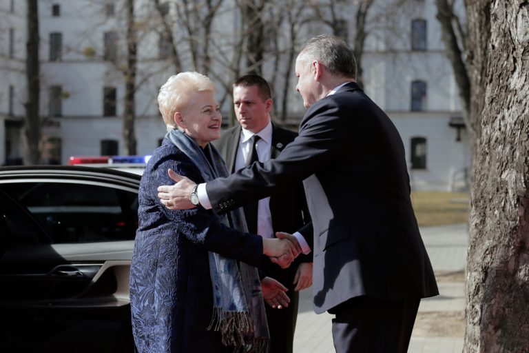 SUMMIT: Prezidentov krajín B9 a GT NATO