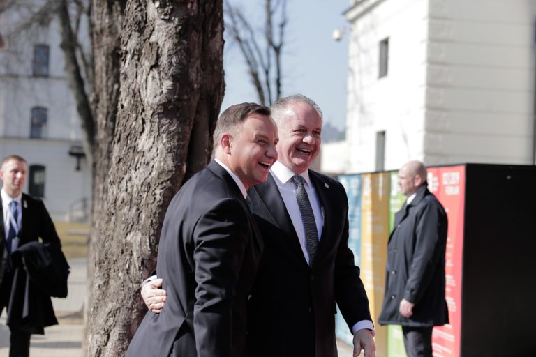 SUMMIT: Prezidentov krajín B9 a GT NATO