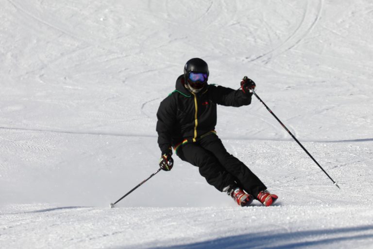 Ski 2098124_1920.jpg