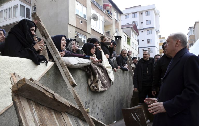 Istanbul, zrútenie budovy, Erdogan