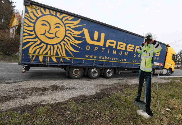 Jablonica, petícia, cesta