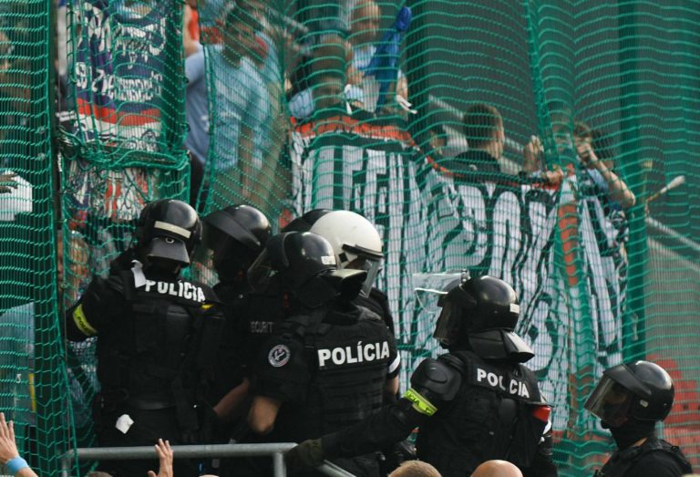 polícia, Slovensko, futbal, Trnava