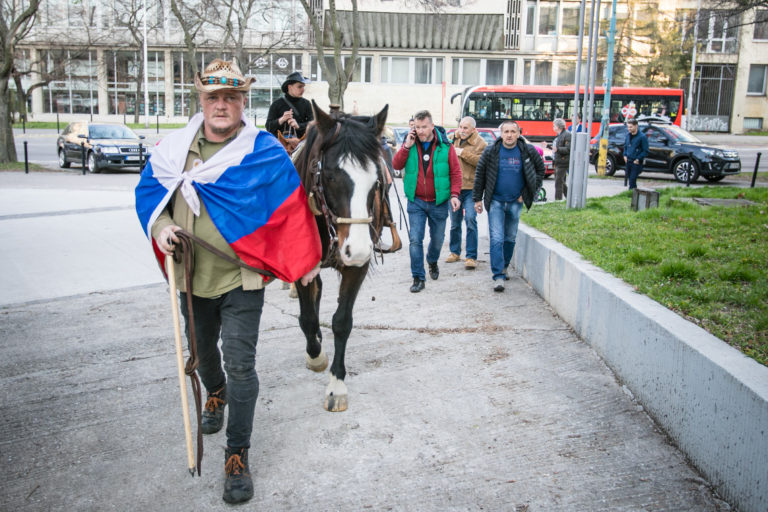 Zhromaždenie: Dosť bolo Matečnej