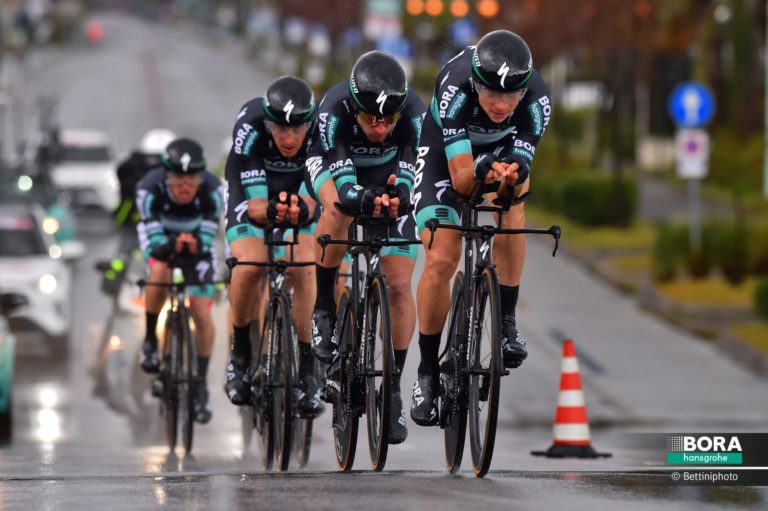 Bora-Hansgrohre