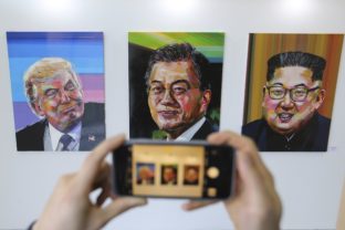 Donald Trump, Mun Če-in, Kim Čong-un