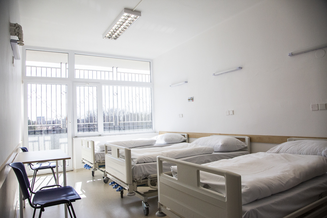 Galanta_psychiatria_postel.jpg