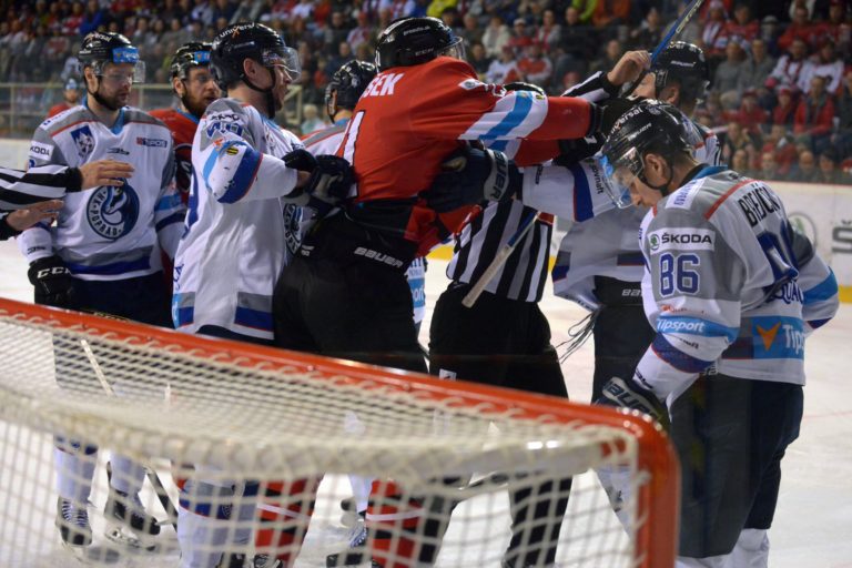 Tipsport liga (semifinále): HC ‘05 iClinic Banská Bystrica - HK Poprad