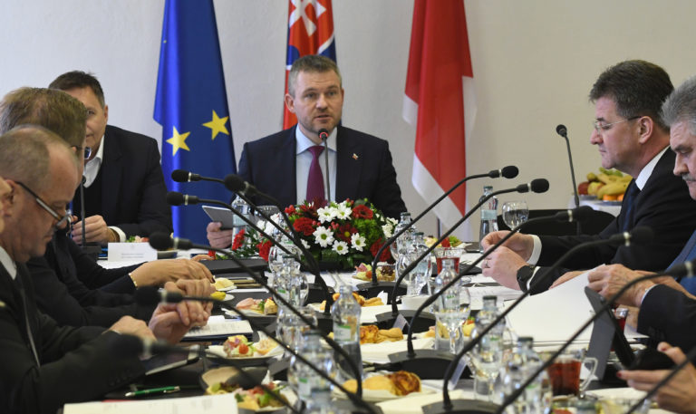 Rokovanie vlády