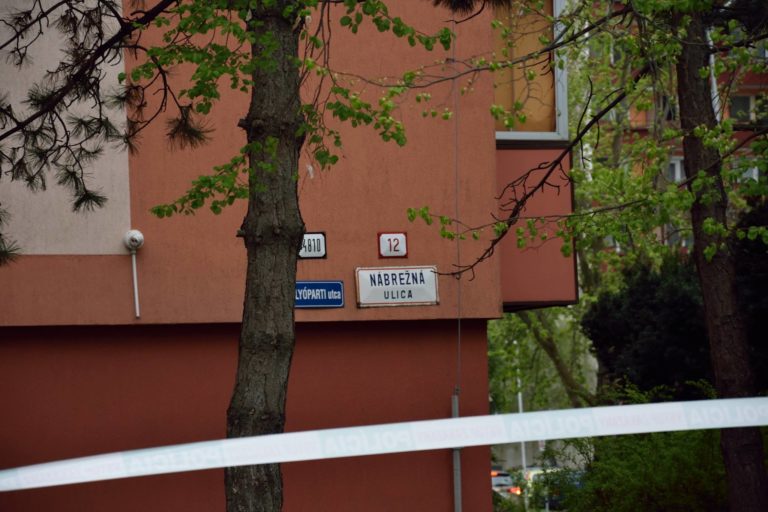 útok kyselinou, Nové Zámky