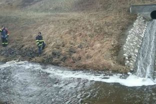 Potok Mlynica, ekologická udalosť, hasiči