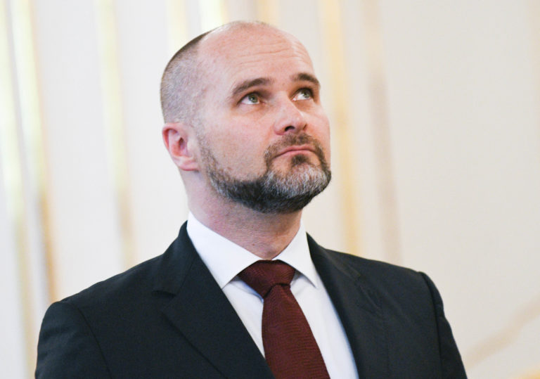 PREZIDENT: Vymenoval sudcov Ústavného súdu SR