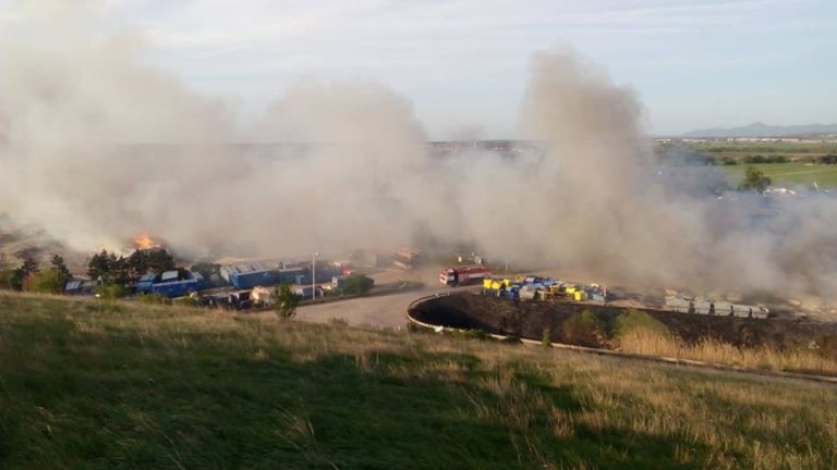 požiar, priemyselný areál Zohor