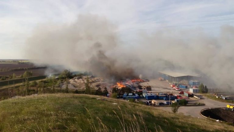 požiar, priemyselný areál Zohor