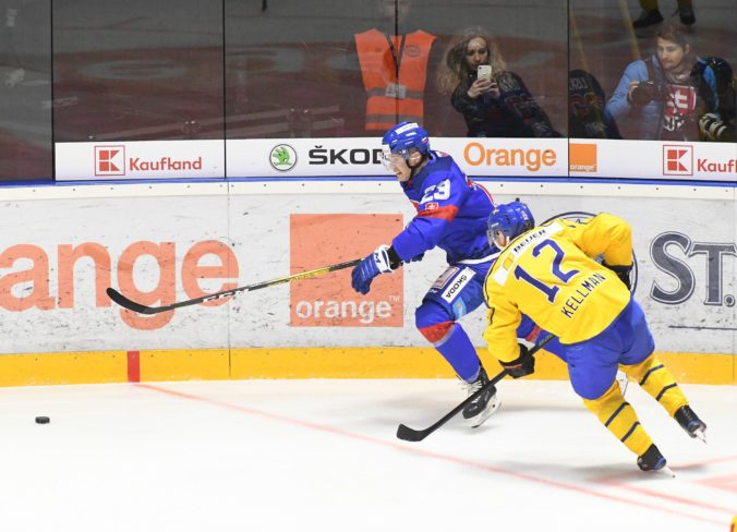 Hokej: Slovensko - Švédsko (Adam Liška, Joel Kellman)