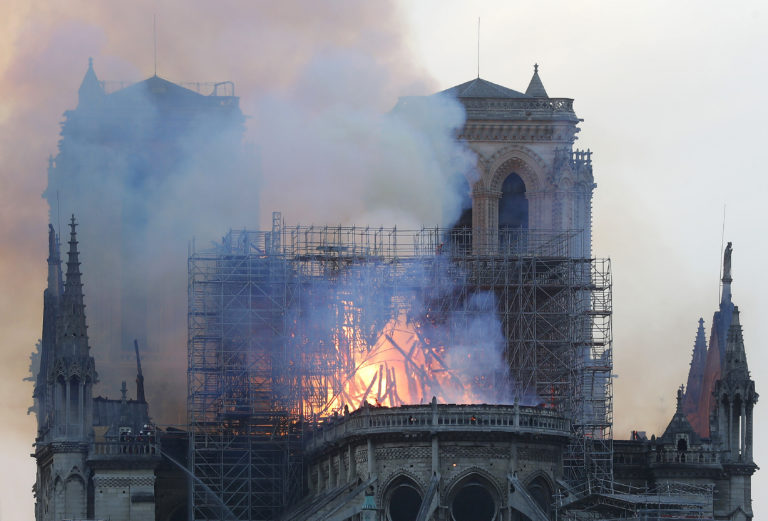 Katedrála Notre Dame, Paríž, požiar