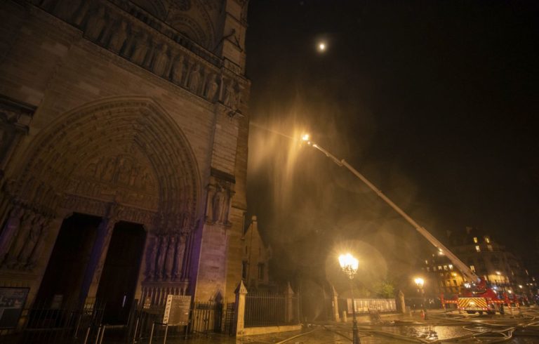 Katedrála Notre Dame, Paríž, požiar