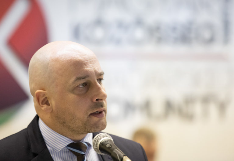 SMK, József Menyhárt