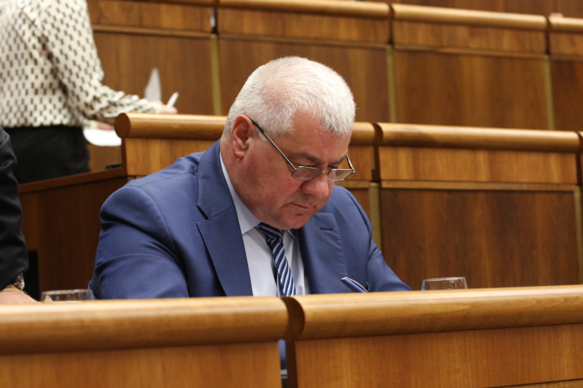 NR SR: Rokovanie 44. schôdze (Arpád Érsek)